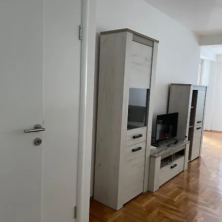 Center 4-setaliste