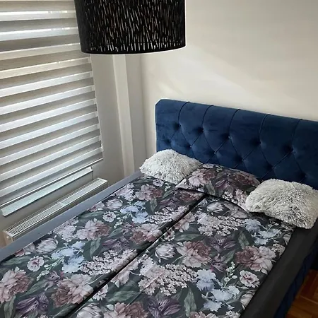 Apartment Center 4-setaliste *