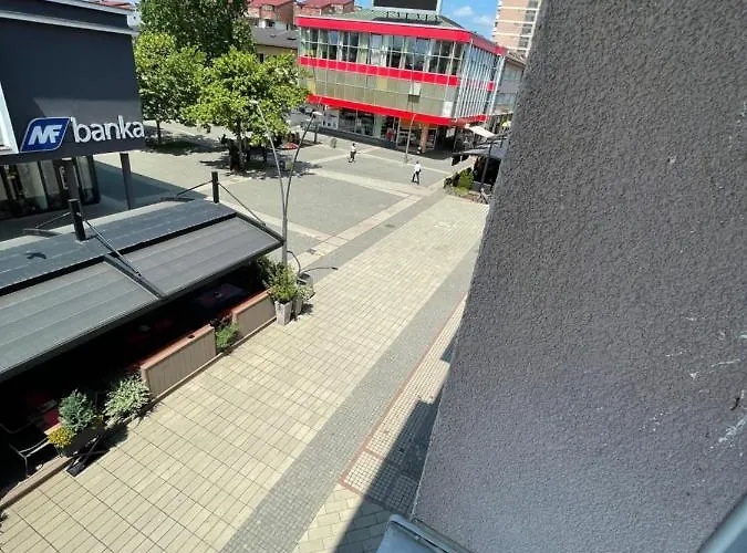 Center 4-setaliste شقة برييدور